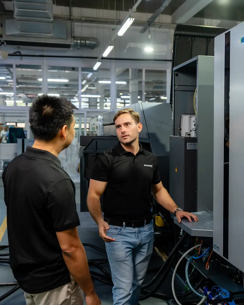 Handover of a new Heidelberg Speedmaster CX 104 on site